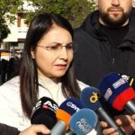 Zjarri në Lushnje, banorja: Erdhën zjarrfikësit dhe nuk kishin ujë! S’dimë çfarë do bëhet me shtëpitë 1 kryetarja bashkise lushnje 770x381 1