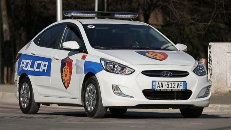 Tentoi të vriste një 30-vjeçar arrestohet i riu në Fier policia 1 770x433 1