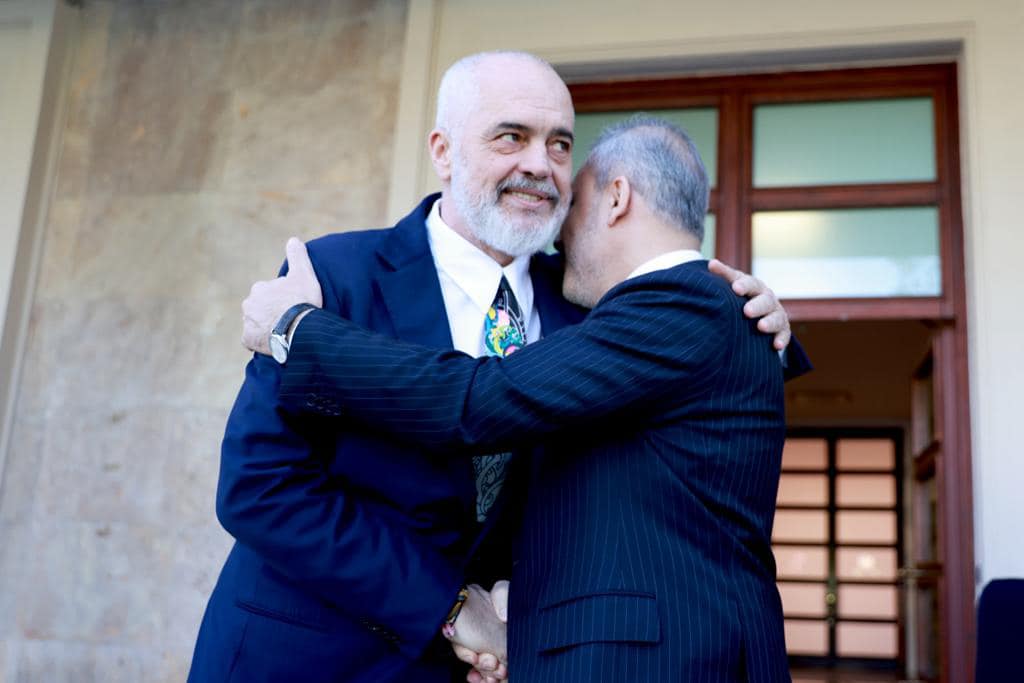 FOTO/ Takimi me ministrin turk, Edi Rama: Mik i çmuar, një prej mendjeve më të mprehta që kam pasur privilegjin të njoh 1 423778196 940419774120351 7044021045641801017 n