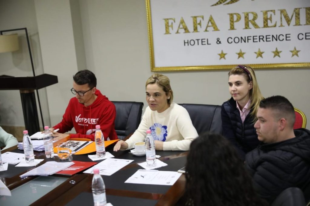 Në krah të Monika Kryemadhit, ky është këshilltari bashkiak i Partisë së Lirisë që u arrestua 2 9512E764 D9EA 412D 9722 B60483CF3C5C 1068x712 1