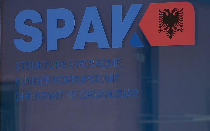 Hetimet e SPAK/ Gazetari lëshon bombën: Në celularin e një ushtaraku të lartë është gjetur video duke kryer marrëdhënie intime në zyrë IMG 7987