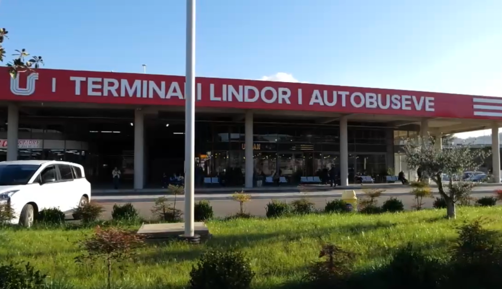 Terminali i ri Lindor i Tiranës në funksion të plotë, Rama dhe Veliaj: Shembull i kalimit të infrastrukturës së shërbimeve në një nivel krejt tjetër Screenshot 2024 01 19 084539