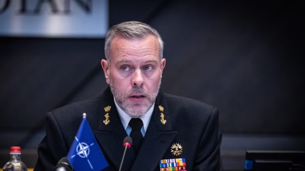 Zyrtari i lartë i NATO-s: Perëndimi duhet të përgatitet për luftë me Rusinë nato 2 1