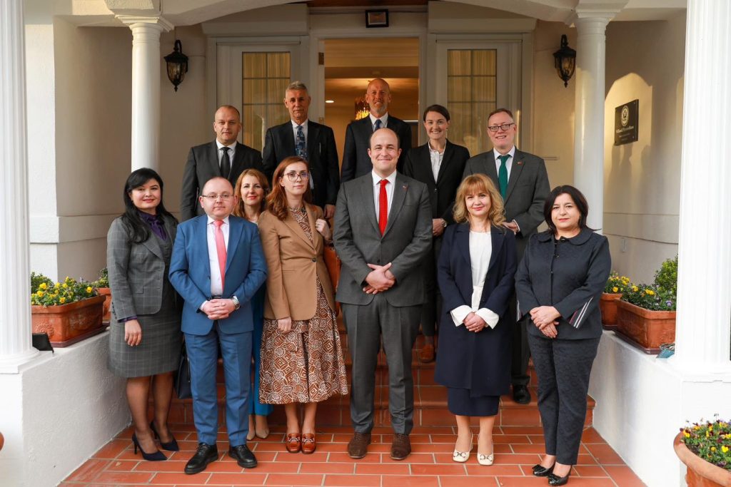 FOTO/ Ambasada e SHBA-së takim me gjyqtarët e GJKKO dhe Apelit: Rol vendimtar në luftën kundër korruprionit 424591057 802091318612694 7409241390183174899 n