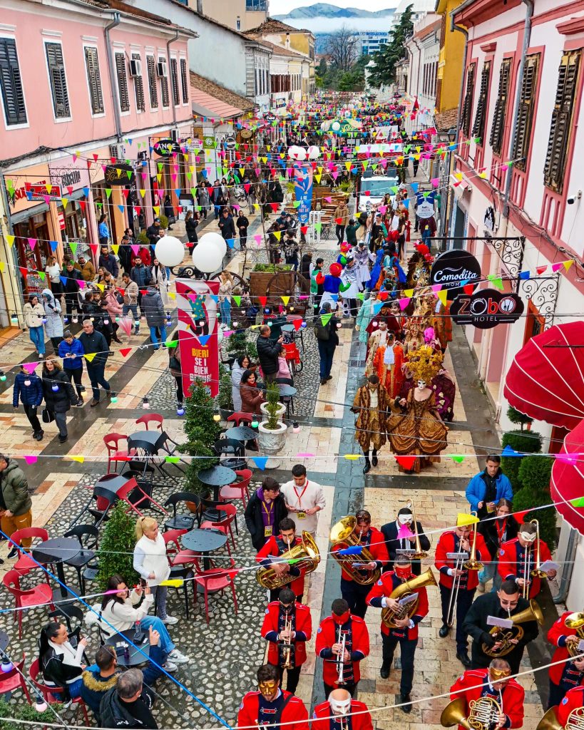 Magjia e Karnavaleve në Shkodër mbyllet sot, Rama ndan pamje nga parada e Karvanit 429475595 955242685971393 572221642935946550 n