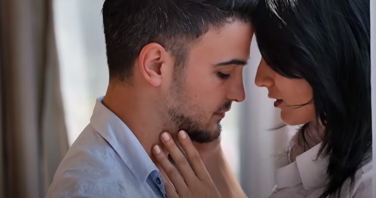 Do të përballen në ”Big Brother Vip 3”, Endriku i dedikoi këngë dhe Sara ishte pjesë e videoklipit Capture 7