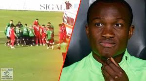 Humbi jetën në Kavajë, shtyhet varrimi i Raphael Dwamena, shkak sherri mes familjarëve IMG 9513