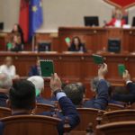 110 vota pro, Kuvendi miraton Amnistinë. Alibeaj: Pazar qeveri-Rithemelim. Përfitojnë 700 të dënuar dhe protestuesit e opozitës 2 Kuvend votim