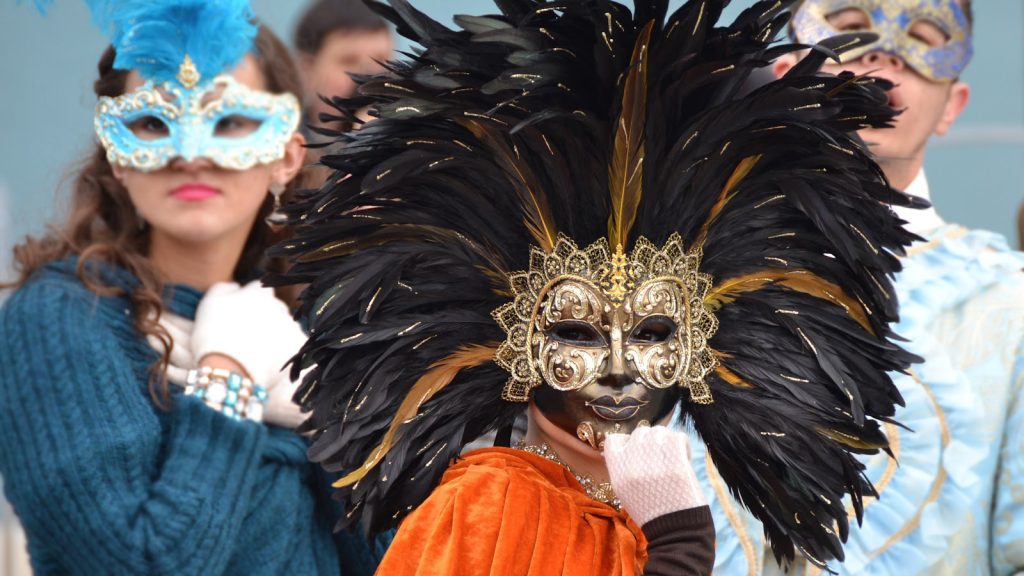 VIDEO/ ”Rrugët e Shkodrës n’Karnaval”, Rama: Festë për mos t’u humbur SH KARNAVALET E SHKODRES 02