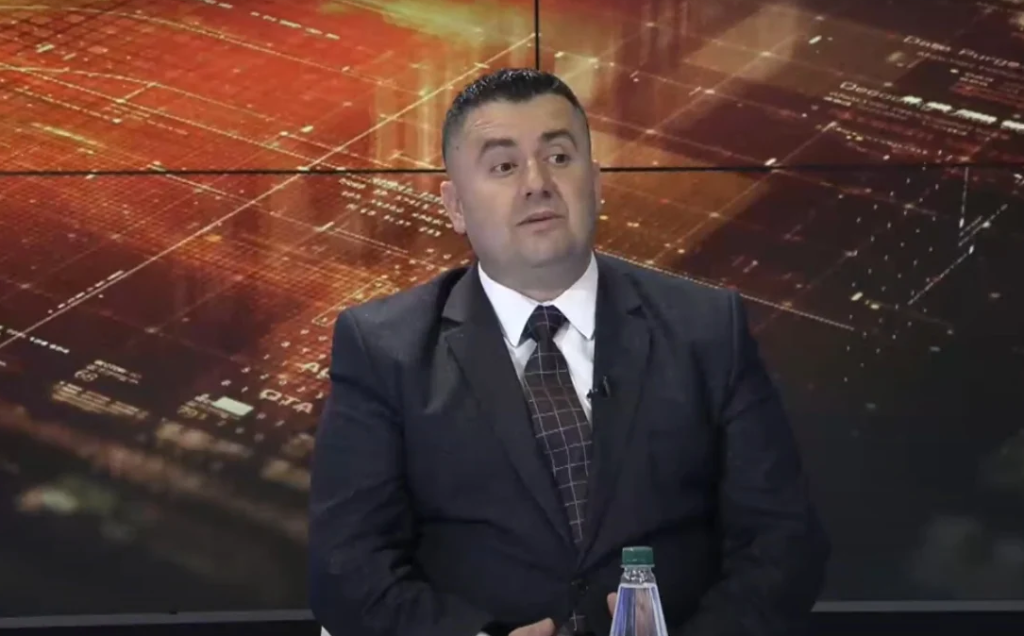 ”Policët ngacmojnë dhe bullizojnë vajzat që denoncojnë”, avokati: Edhe klientja ime kreu vetëvrasje Screenshot 2024 02 13 113247