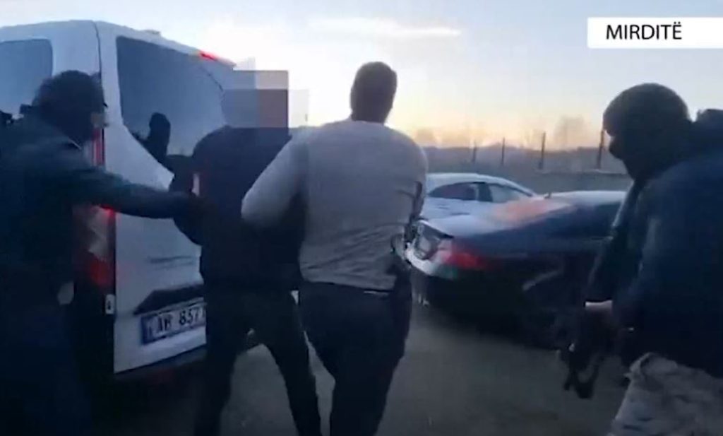 Në kërkim nga Italia, por fshihej në Mirditë! Si policia ra në gjurmë të 22-vjeçarit, pjesë e një grupi kriminal arrestimmirdite