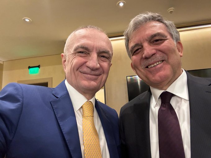 Ilir Meta takohet me ish-Presidentin e Turqisë: Abdullah Gül, mik i shkëlqyer i Shqipërisë meta me ish presidentin e turqise
