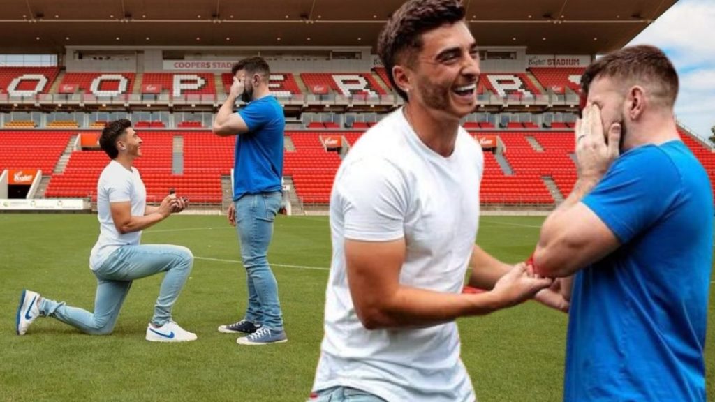 Josh Cavallo, futbollisti i parë homoseksual që i propozon martesë partnerit në fushë 24 03 13 josh cavallo leighton proposal 1200x675 1