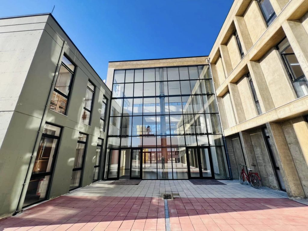 FOTO/ Shkolla e re ''Demokracia'' në Kamëz, kryeministri Rama: Është ngritur nga themelet 10 434200795 971284871033841 8565899979900850585 n