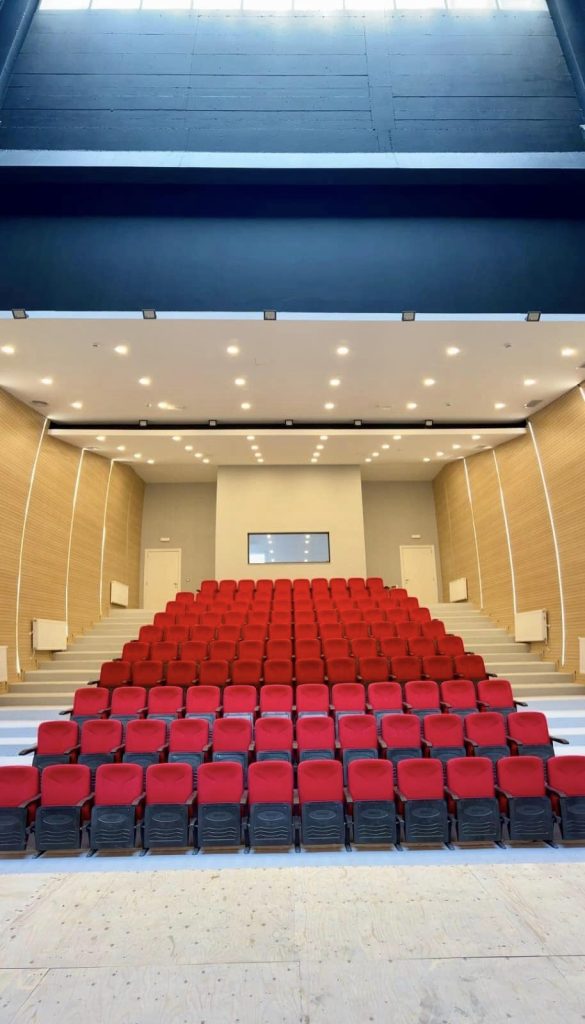 FOTO/ Shkolla e re ''Demokracia'' në Kamëz, kryeministri Rama: Është ngritur nga themelet 5 434273199 971284781033850 7830011851057975892 n