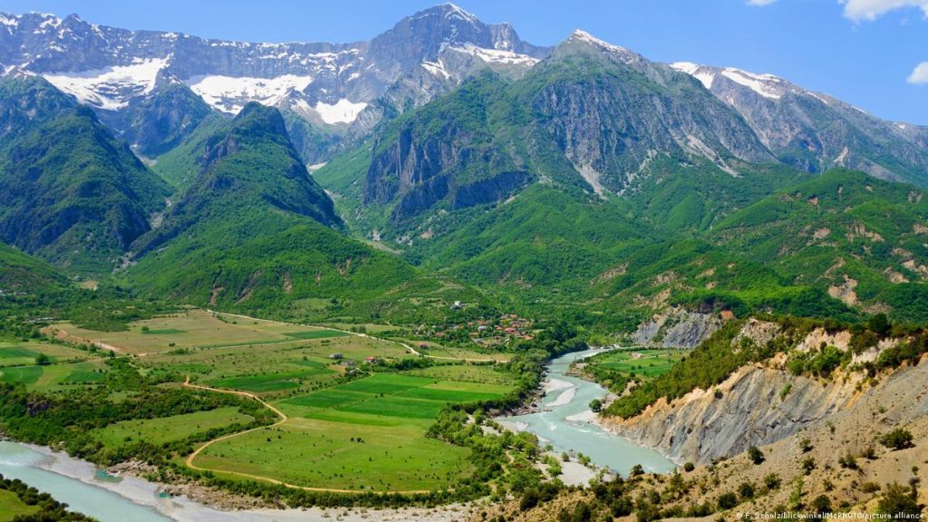 VIDEO/ Ditëlindja e Parkut Kombëtar të Vjosës, Rama: Po kthehet në kartëvizitën më të vyer të Shqipërisë 60464519 605