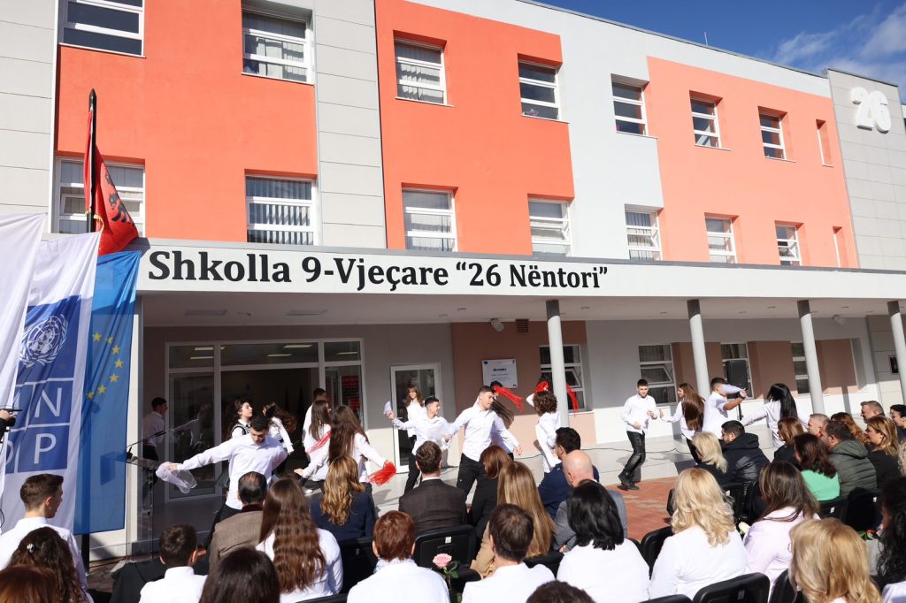Shkolla ''26 Nëntori'' rihap dyert pas tërmetit, Veliaj: Sot kemi institucione që janë shumë herë më të mira se privati 4 WhatsApp Image 2024 03 07 at 12.06.33