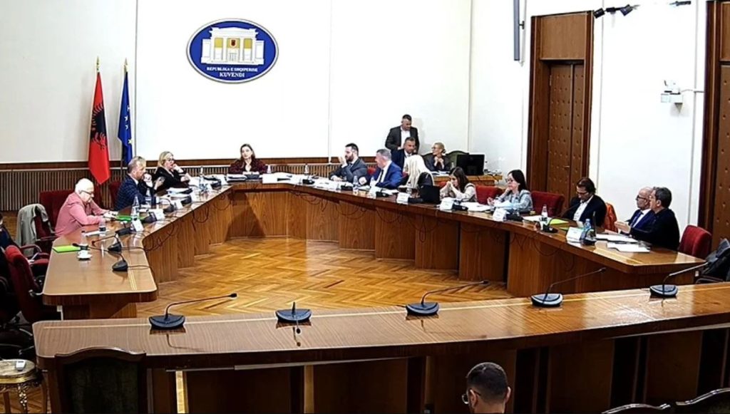 Kontratat në Shëndetësi, PS miraton pa opozitën nisjen e hetimit parlamentar Capture 123