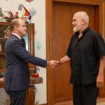 Sulmet ndaj SPAK-ut, i dërguari i SHBA-së: E ardhmja e Shqipërisë jo tek njerëzit e përfshirë në korrupsion 1 F4yY5hEW4AIQAXM