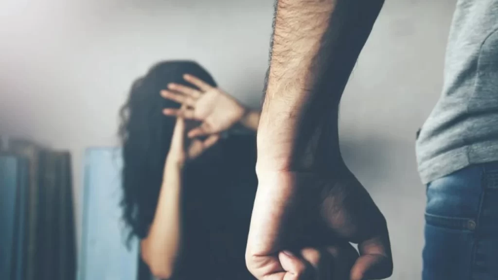 15-vjeçari denoncon babanë shqiptar për abuzim në Greqi, nëna justifikon të shoqin IMG 1105