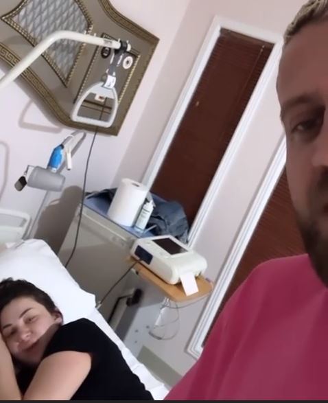 Kiara Tito shkon me urgjencë në spital, Luiz Ejlli tregon si është gjendja shëndetësore e moderatores dhe foshnjës 1 Q54