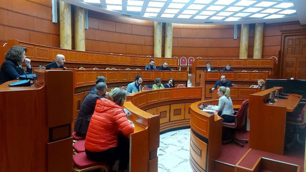 Nuk kishin firmat, Kryesia e Këshillit Bashkiak rrëzon kërkesën e opozitës për thirrjen urgjente të mbledhjes WhatsApp Image 2024 04 23 at 19.32.51