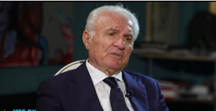 Mit’hat Havari në “Mes dy botëve”: ‘97 e ka organizuar dhe stimuluar Berisha, s’kanë punë grekërit fare; Saliu si Enveri, donte pushtetin” WhatsApp Image 2024 04 28 at 09.31.49