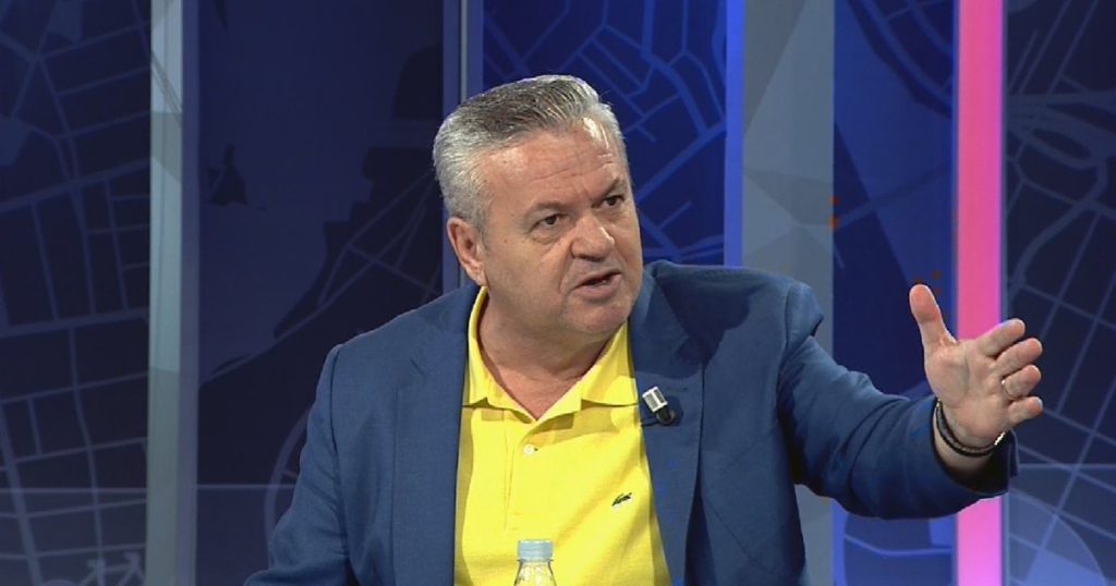“Teatër i pështirë”/ Murrizi, akuza të forta ndaj Metës dhe Kryemadhit: Lojë e pistë, si paskan parime të ndryshme kur ndajnë të njëjtin shtrat murrizi