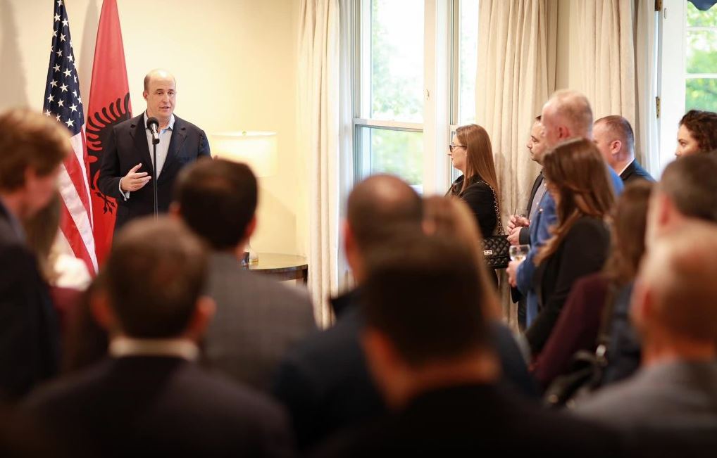 Wisner: Ambasada e SHBA në Tiranë mbështet gazetarinë investigative 6634d7f1dceb3shba