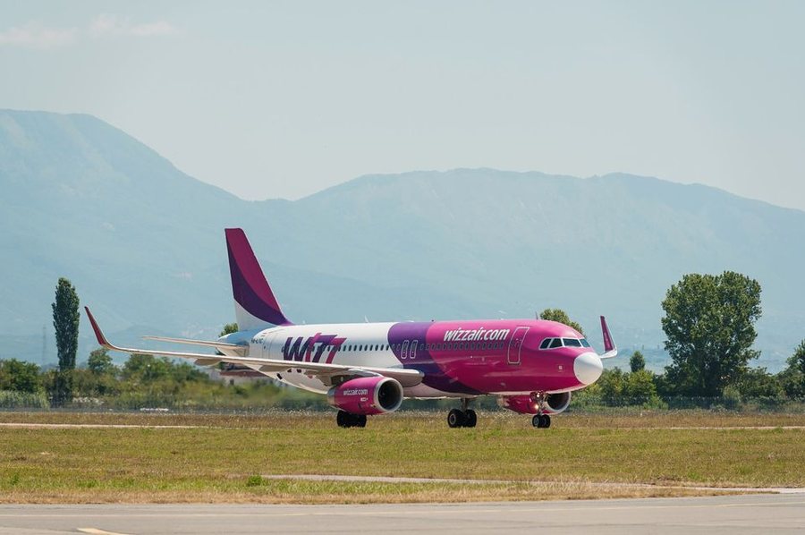 ”Bum turistësh drejt jugut të Shqipërisë”, mediat italiane: Ryanair dhe Wizz Air në garë për biletat më të lira 900 0 1715610414xwizz source tia 532