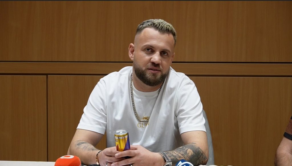 90fbd64e fa58 4a65 8551 8f017f5f3cde