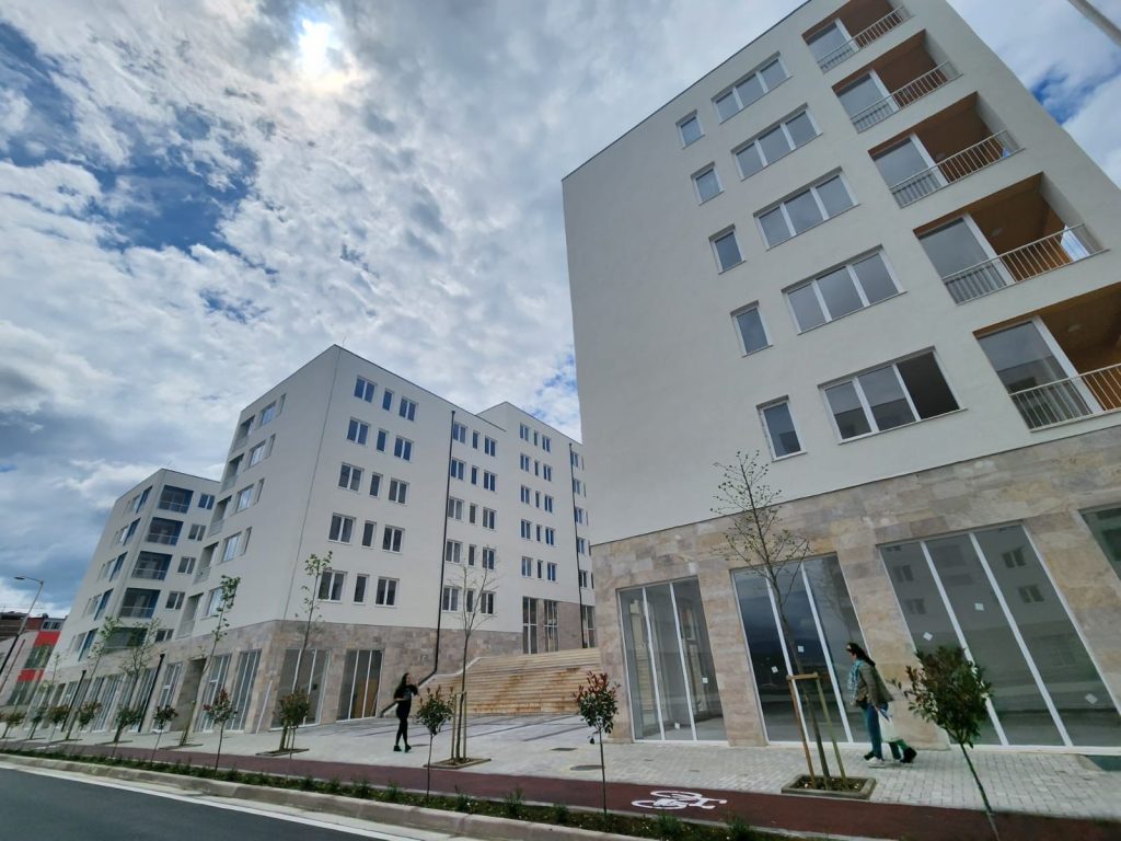 404 apartamente falas për familjet e prekura nga tërmeti në Vorë, Rama: I keni pronën tuaj, por vetëm mirëmbajeni 1 WhatsApp Image 2024 05 04 at 15.20.07