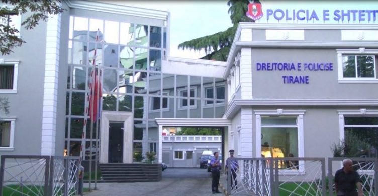 Mashtronte në vendin e punës dhe përfitoi 27 mijë euro, pranga 34-vjeçarit në Tiranë IMG 4031
