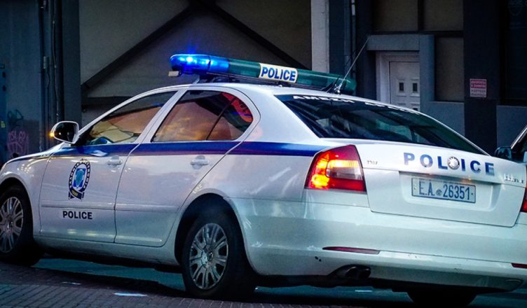 Babë e bir sherr për trashëgiminë, 53-vjeçari rreh me tenxhere djalin: Nusja kërkon prona IMG 4046