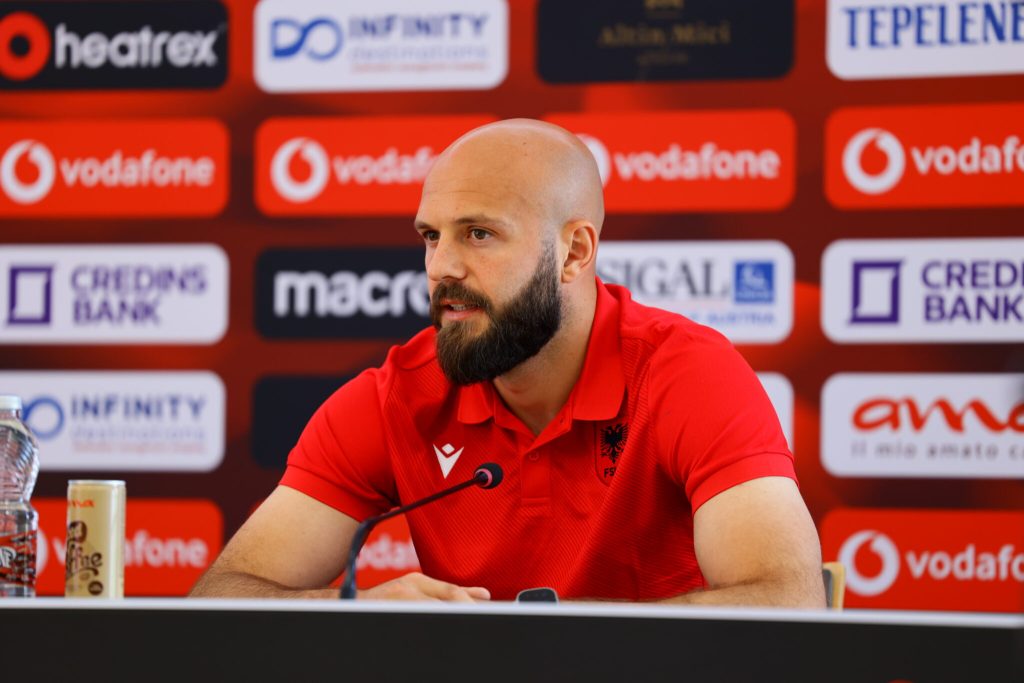 ajeti 2048x1365 1