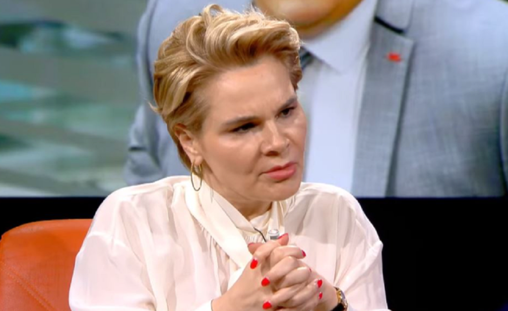 Monika Kryemadhi e konfirmon: Jam në hetim pasuror! monikaa