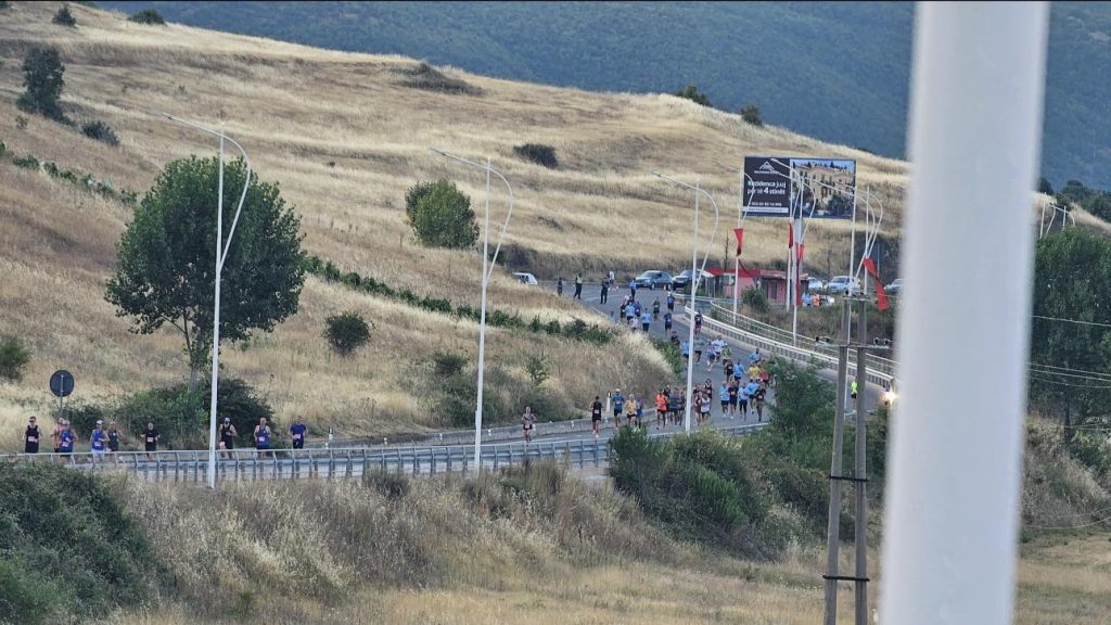 Maratona Enkelana në Pogradec, kryeministri Rama poston fotot: 700 vrapues nga 38 shtete të botës 7 453086878 1045688303593497 5155287778976464360 n