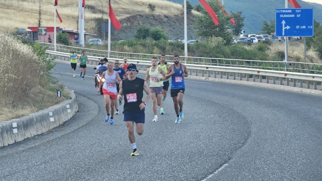 Maratona Enkelana në Pogradec, kryeministri Rama poston fotot: 700 vrapues nga 38 shtete të botës 4 453255718 1045689376926723 6596344615118664557 n