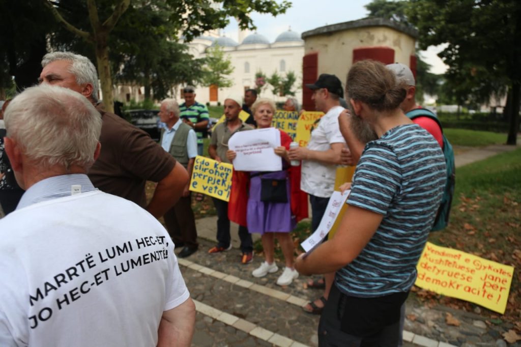 FOTO/ Diaspora protestë para Kuvendit: Dua të votoj në 2025 4 5e01c45b 7e00 412e ac1c 2d9aeff92f73