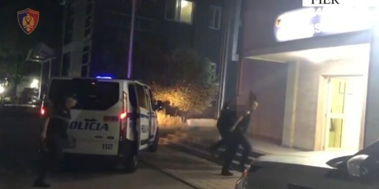 Policia në Fier ndalon ngjarjen e rëndë në familje: Arrestohet 60-vjeçari për dhunë dhe… IMG 6403