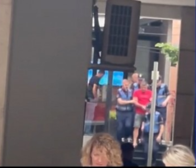 FOTO/ Po pinte kafe afër SPAK, ja çfarë i ndodhi trafikantit 1 IMG 7119