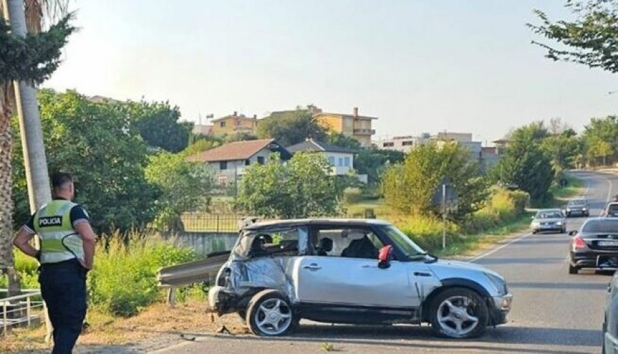 Aksident në rrugën e Gjirit të Lalzit auto 67df255b 7017 44e4 b9b8 d4f5f754986e 655x3751721197168 1