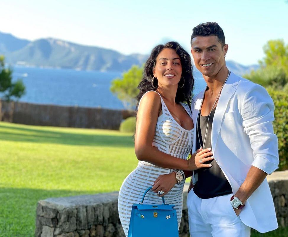 Ronaldo dhe Georgina kanë kontratë martesore! Nëse ndahet do t’i paguajë 100 mijë euro në muaj Capture 70