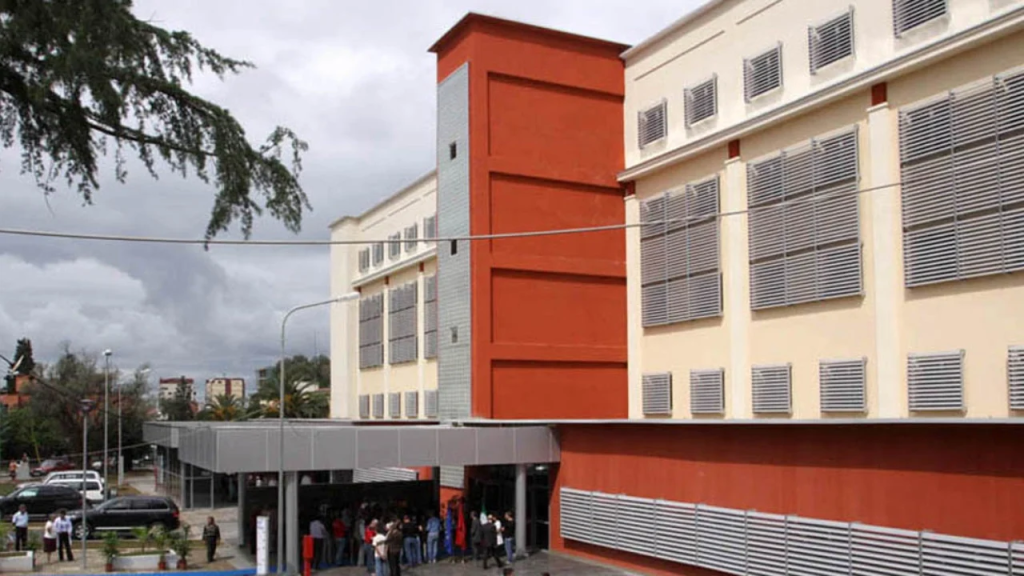 Goditi infermierin në QSUT, në pranga një 23-vjeçar nga Tirana IMG 8092