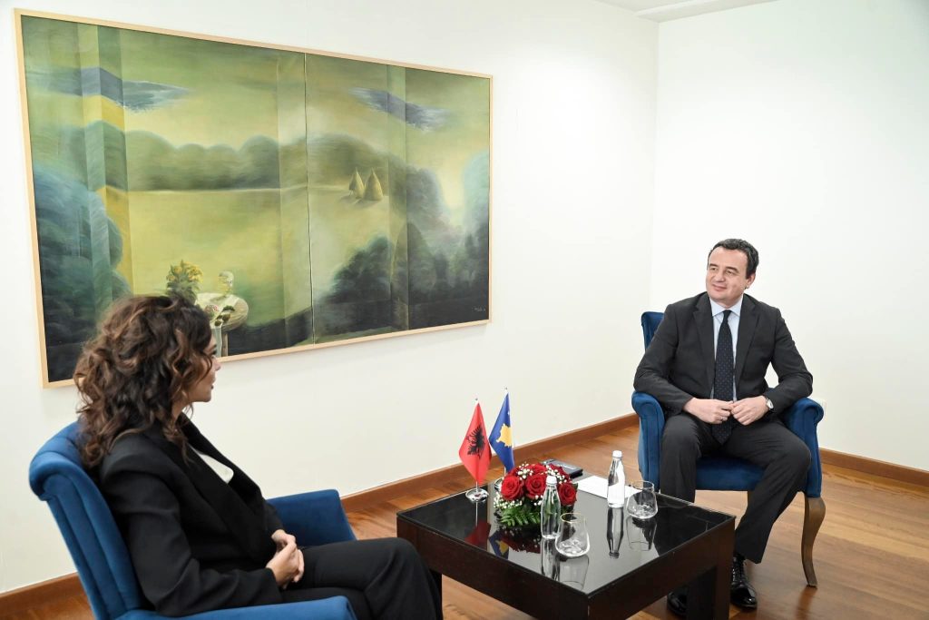 Albin Kurti pret Elisa Spiropalin: Shqipëria është një zë i fuqishëm krah interesave të vendit tonë 3 458953458 1067572318069828 3026140842368621463 n