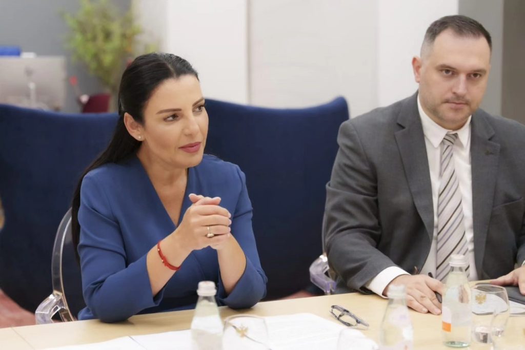 Balluku pret Ndihmës Sekretaren e Përgjithshme të OKB-së: Bashkëpunimi me UNDP-në ka sjellë rezultate të prekshme në gjithë vendin 2 459312949 950222707145730 8045010515524643479 n