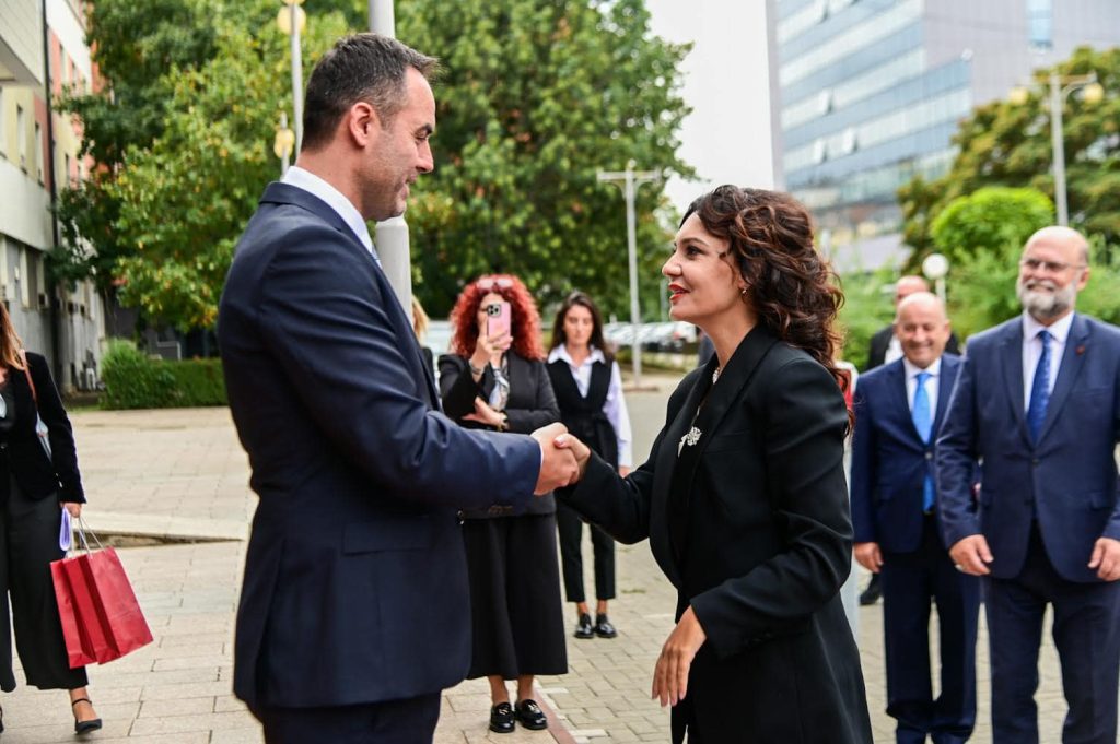 Kryeparlamentarja Spiropali ndan pamjet nga vizita në Prishtinë: Kosova, prioritet kombëtar i Shqipërisë 459315841 1051709082993453 8691588573346042489 n