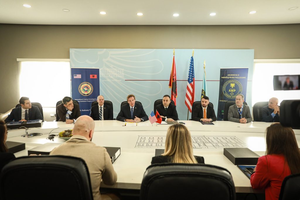 Kurs për 15 hetues të AMP, ambasada e SHBA: Më shumë llogaridhënie nga policia në rrugën drejt integrimit në BE 460879430 950234897131668 4270835029467238821 n