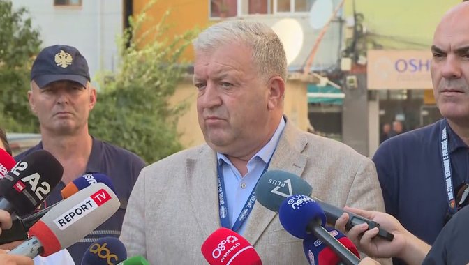 Atentati në ”Don Bosko”, drejtori Vocaj: Makina e djegur është me armë brenda, tre autorët qëlluan në lëvizje 672 380 1725374090xplane vendnjarje 0001 frame 2090 408