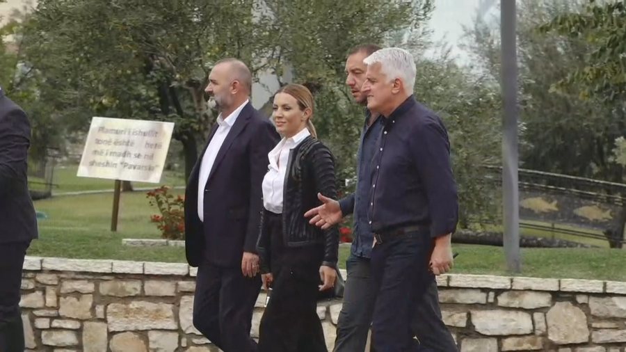 PS mbledh deputetët, u bëhet vërejtje se nuk janë aktivë në TikTok PS